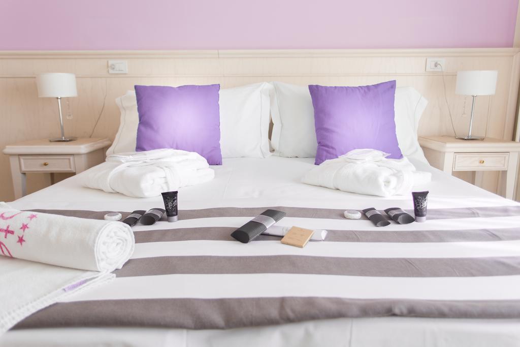 Hotel Ambra Milano Marittima Phòng bức ảnh