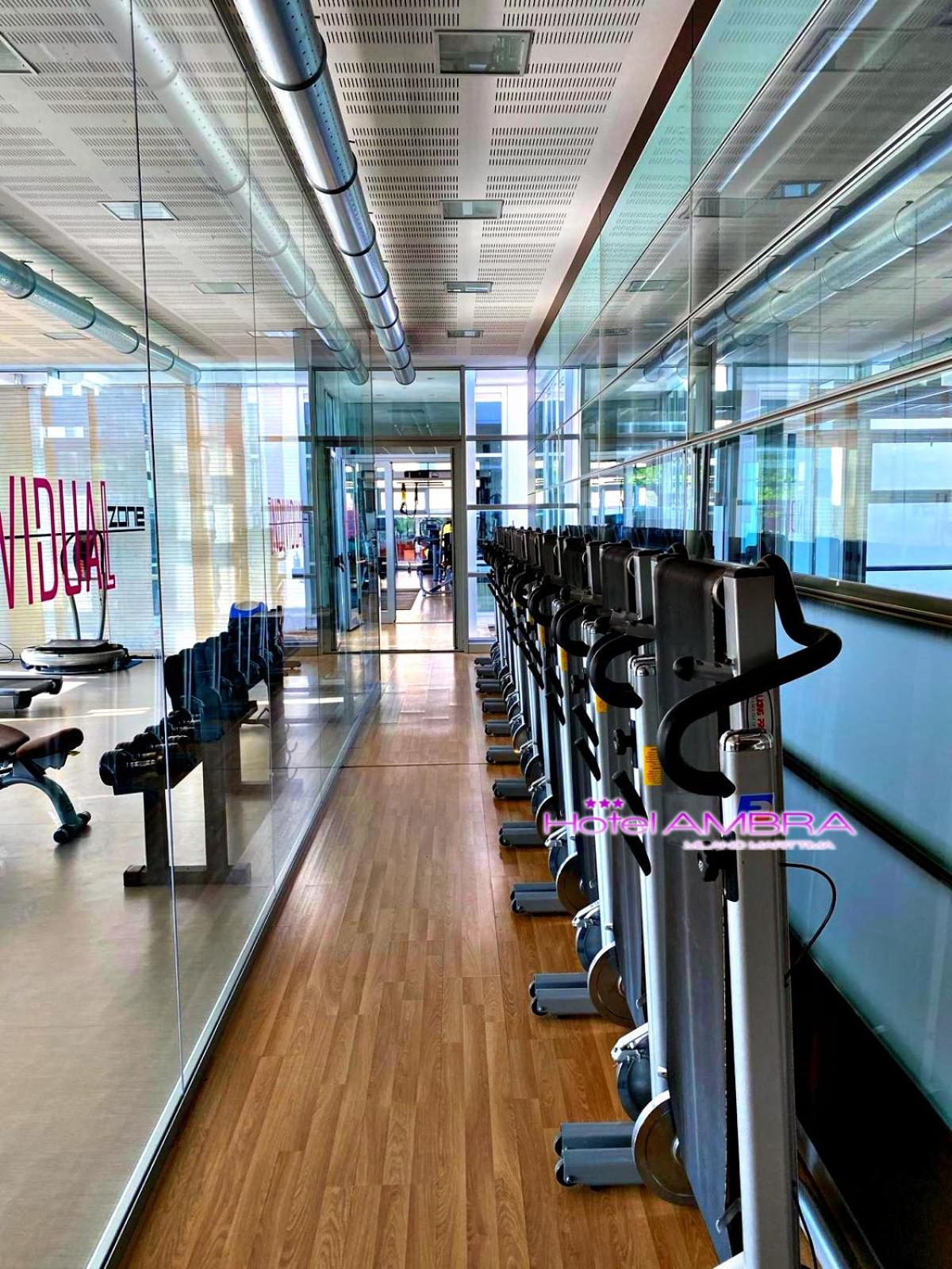 Hotel Ambra Milano Marittima Ngoại thất bức ảnh
