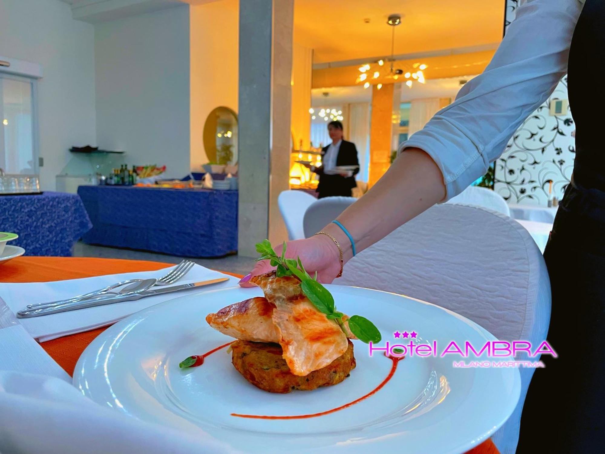 Hotel Ambra Milano Marittima Ngoại thất bức ảnh