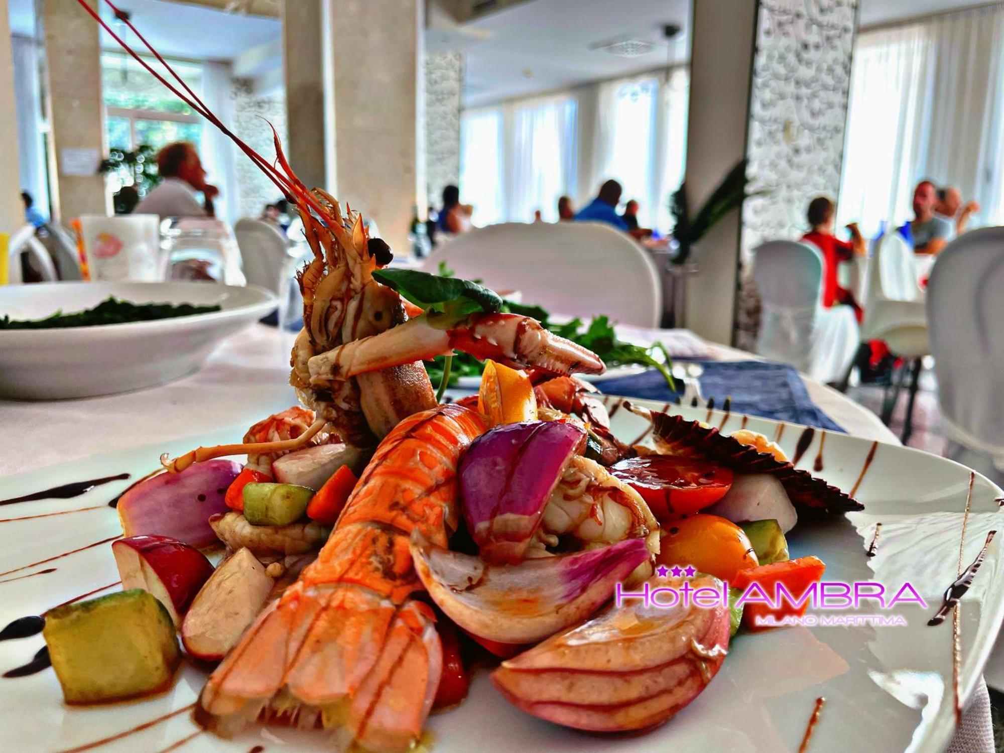 Hotel Ambra Milano Marittima Ngoại thất bức ảnh